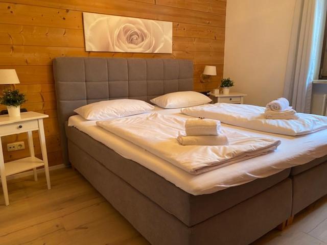 Apartmenthaus Der Johanneshof - Tolle Lage Nah Am See Шлірзе Екстер'єр фото